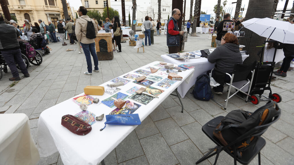 Fotos de las actividades por el D&iacute;a Mundial del Arte en Algeciras